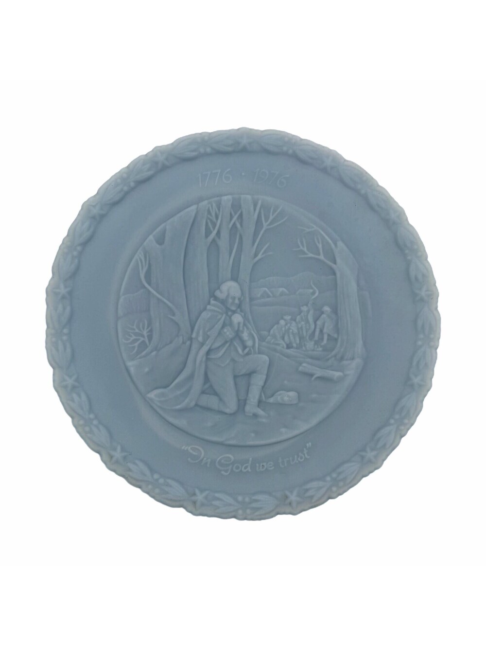 1975 Fenton Blue 8” Bicentennial “American Revolution” Commemorative Plate